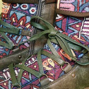 Cool Boho ankle boots size 10 green leather with funky patterned woven cloth.